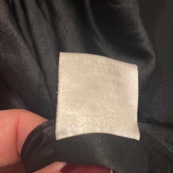 Juliette Longuet black buttoned blouse - Picture 5 of 5